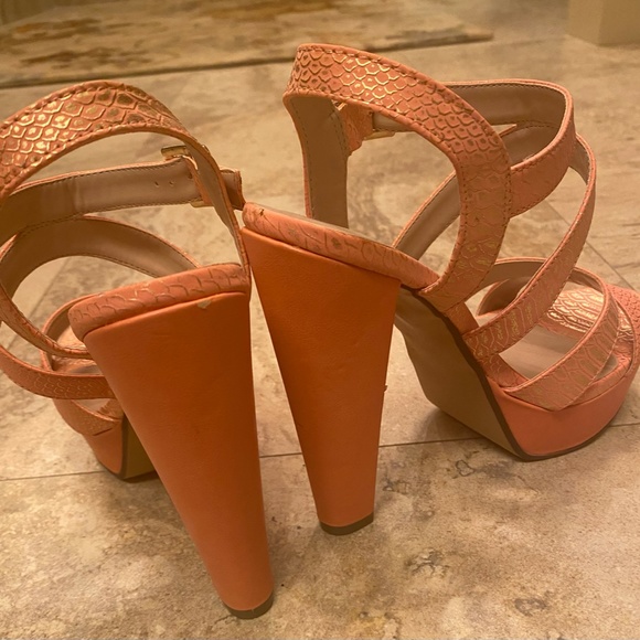 STILETTO PLATFORM HEELS SIZES 9/10 (PLEASERS) - Picture 6 of 6